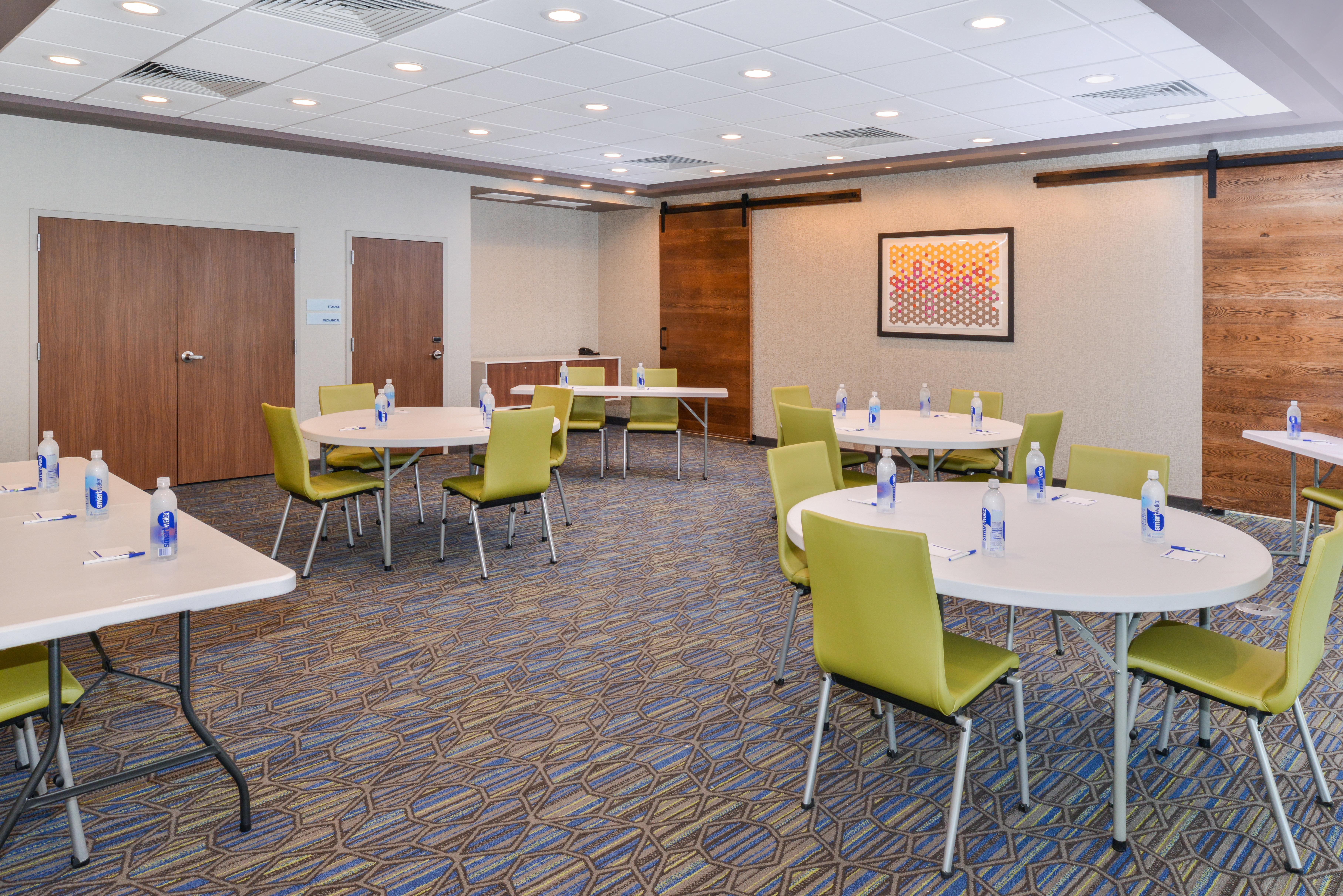 Holiday Inn Express & Suites - Ogallala By Ihg Ngoại thất bức ảnh